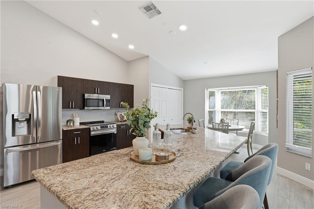 1429 Monarch Circle Naples, FL 34116 - Photo 10 of 30