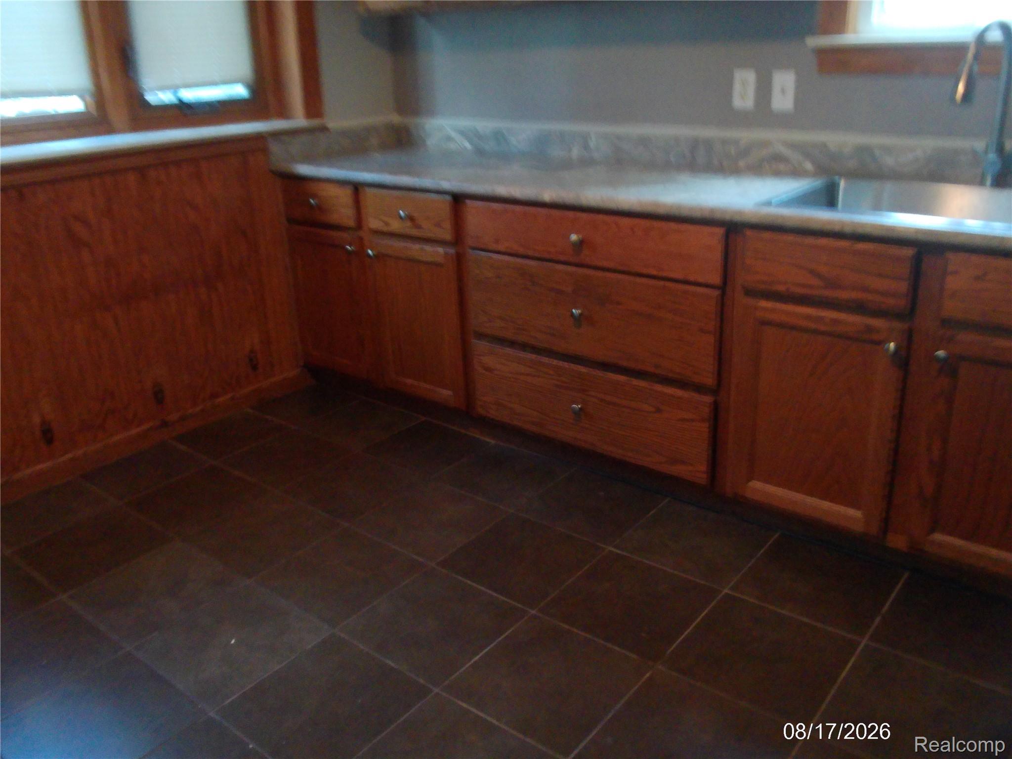 26445 Colgate Street Inkster, MI 48141 - Photo 9 of 35 Additional content