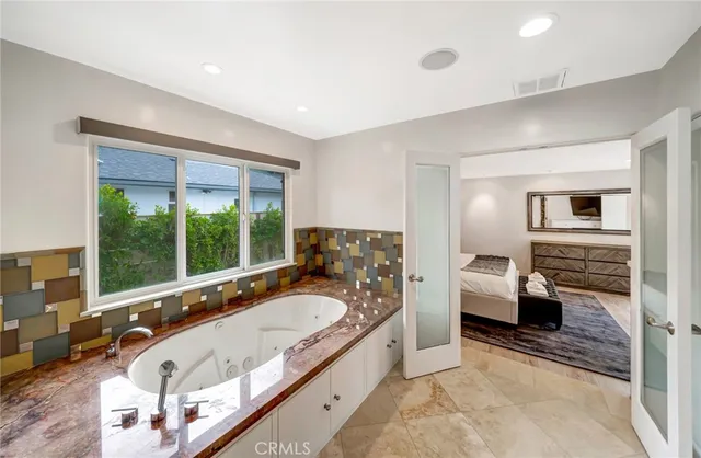 $16,500 | 22914 Calvert Street, Woodland Hills, CA 91367