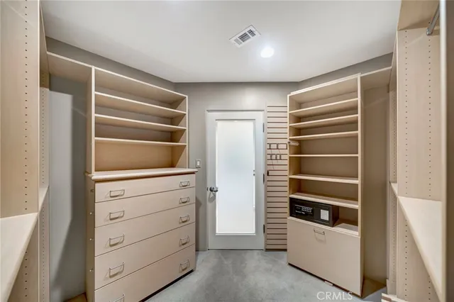 $16,500 | 22914 Calvert Street, Woodland Hills, CA 91367