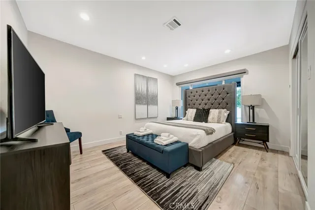 $16,500 | 22914 Calvert Street, Woodland Hills, CA 91367