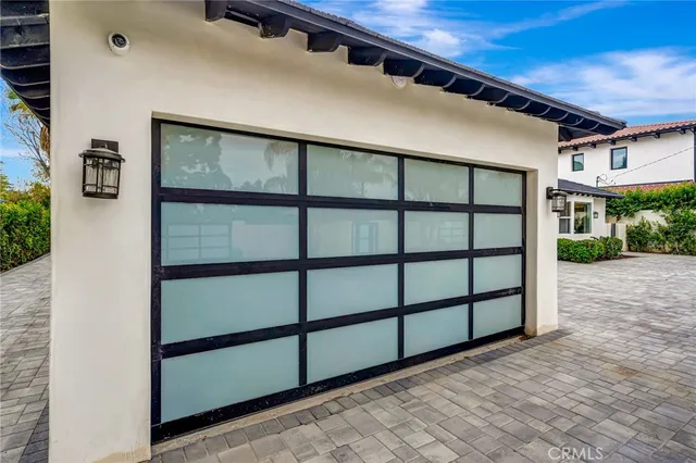 $16,500 | 22914 Calvert Street, Woodland Hills, CA 91367