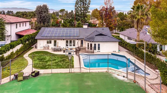 $16,500 | 22914 Calvert Street, Woodland Hills, CA 91367