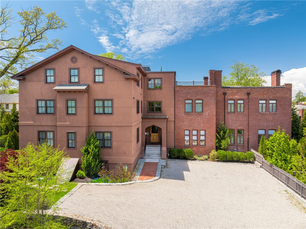 78 Rhode Island Avenue, Unit 8 Newport, RI 02840 - Photo 26 of 29