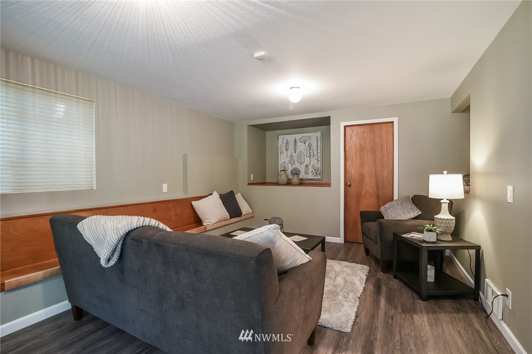 17611 28th Avenue Southeast Bothell, WA 98012 - Photo 17 of 22