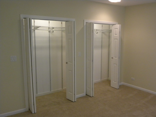 237 Village Road Willowbrook, IL 60527 - Photo 10 of 22