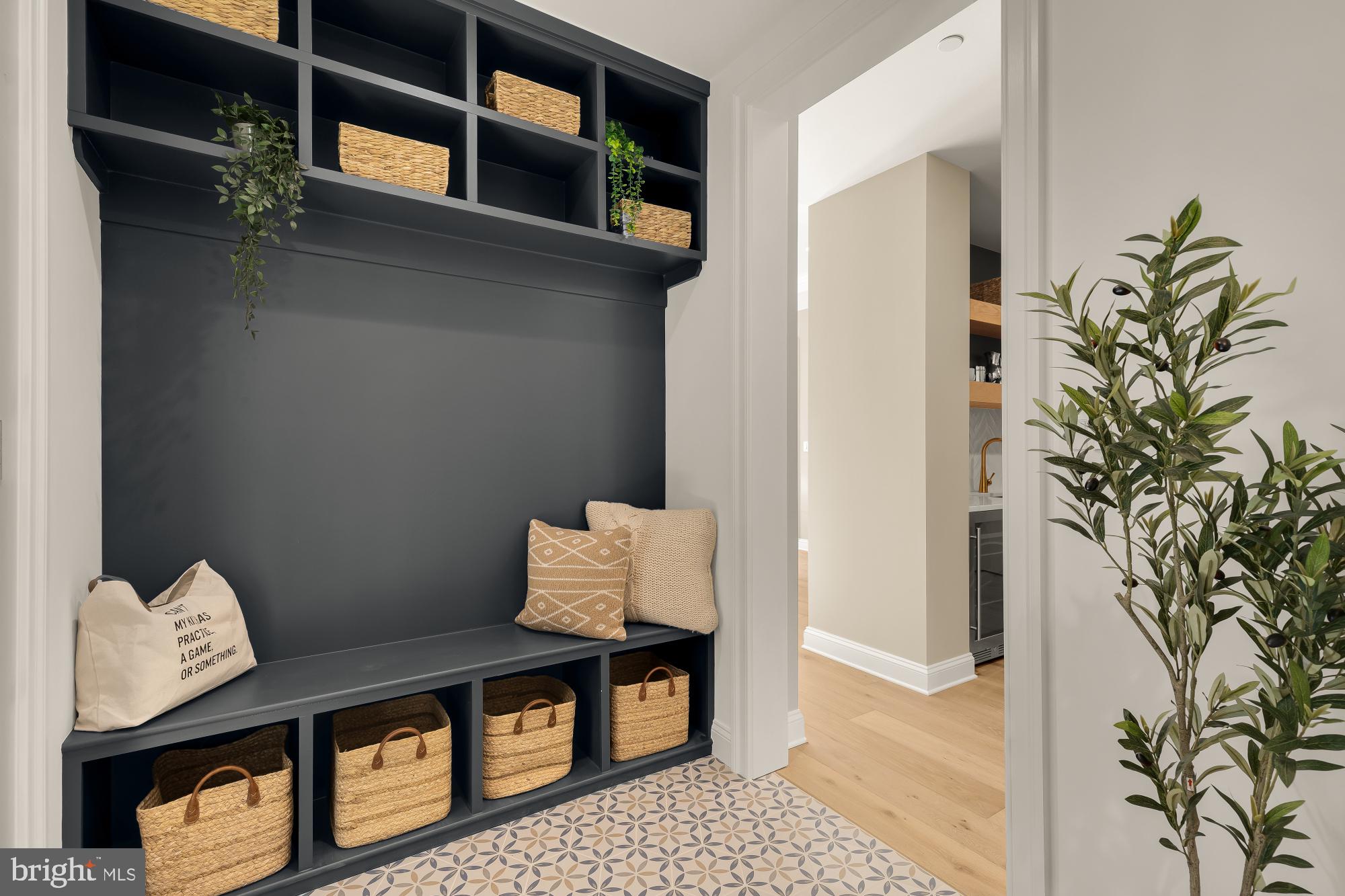 2733 Chesapeake Street Northwest Washington, DC 20008 - Photo 13 of 97