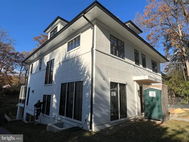 $5,200,000 | 2733 Chesapeake Street Northwest, Washington, DC 20008