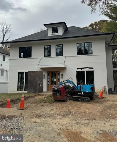 $5,200,000 | 2733 Chesapeake Street Northwest, Washington, DC 20008