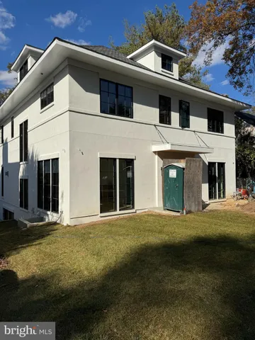 $5,200,000 | 2733 Chesapeake Street Northwest, Washington, DC 20008