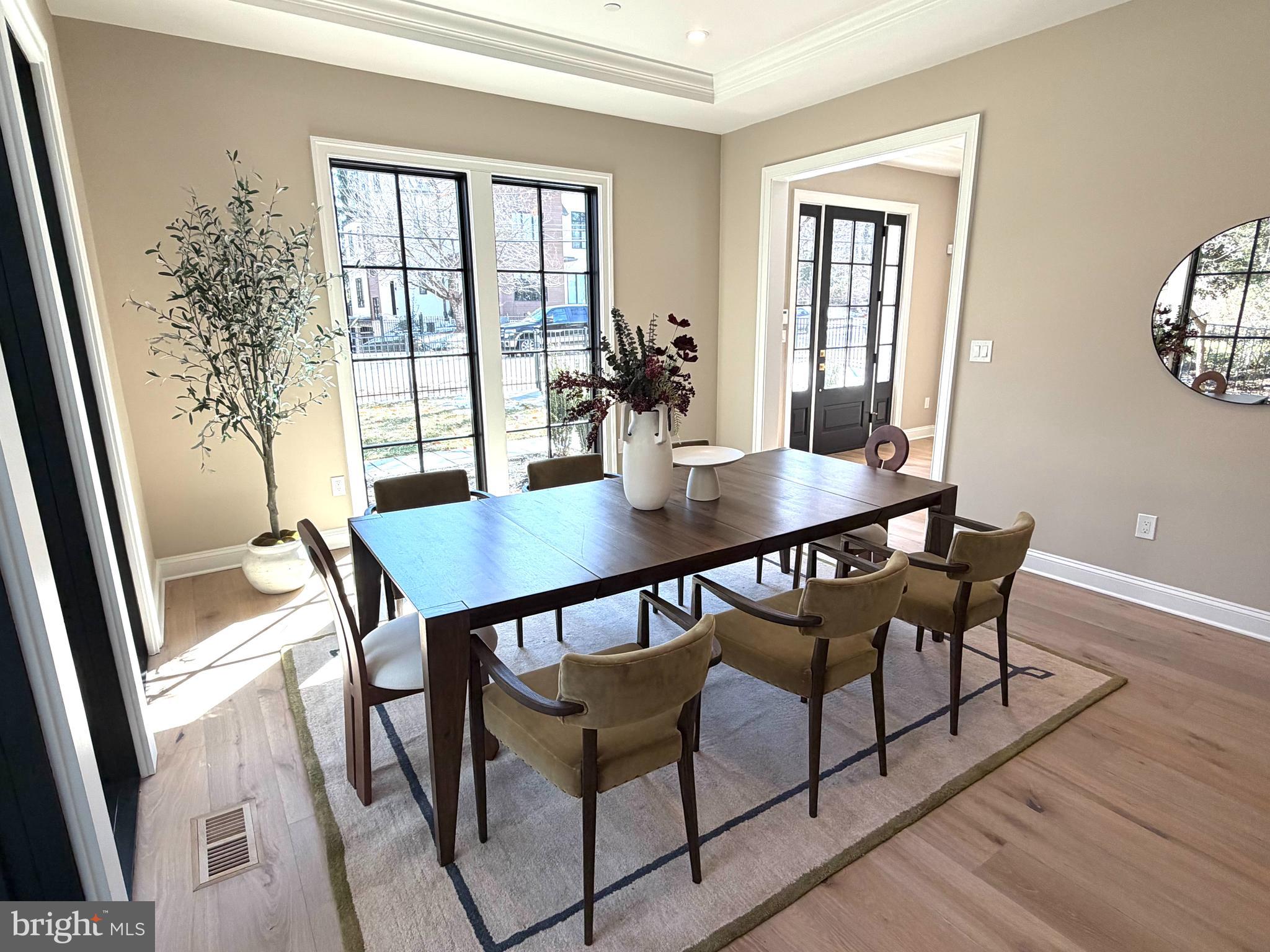 2733 Chesapeake Street Northwest Washington, DC 20008 - Photo 29 of 97