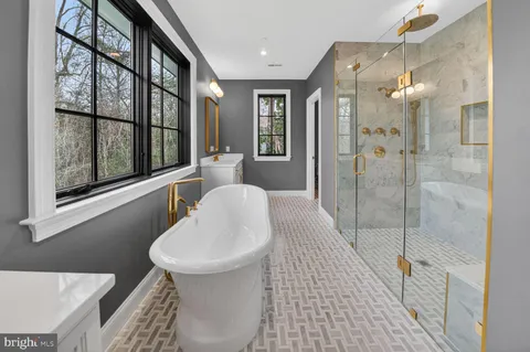 $5,200,000 | 2733 Chesapeake Street Northwest, Washington, DC 20008