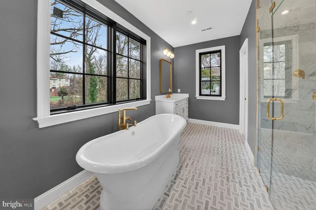 $5,200,000 | 2733 Chesapeake Street Northwest, Washington, DC 20008