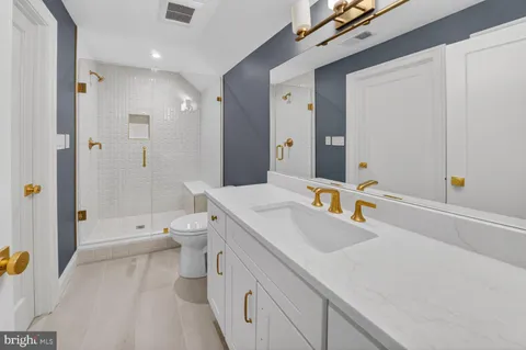 $5,200,000 | 2733 Chesapeake Street Northwest, Washington, DC 20008