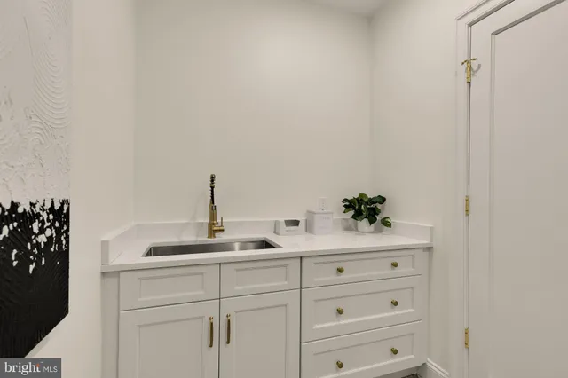 $5,195,000 | 2733 Chesapeake Street Northwest, Washington, DC 20008