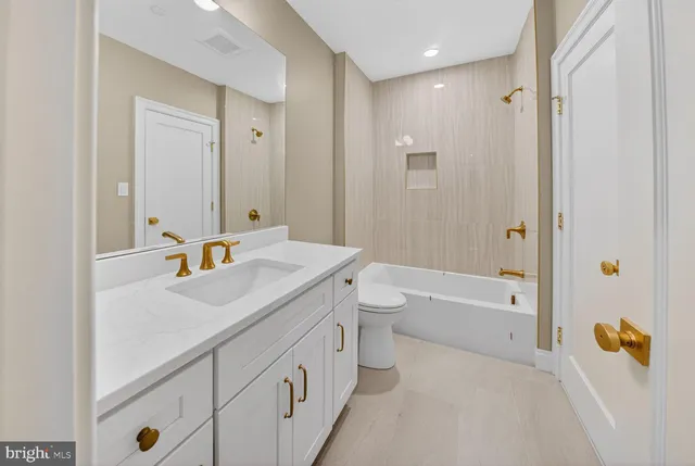 $5,200,000 | 2733 Chesapeake Street Northwest, Washington, DC 20008