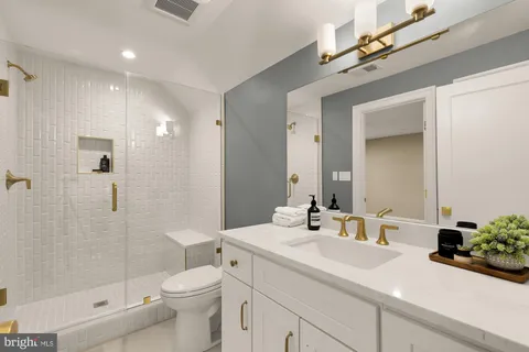 $4,995,000 | 2733 Chesapeake Street Northwest, Washington, DC 20008