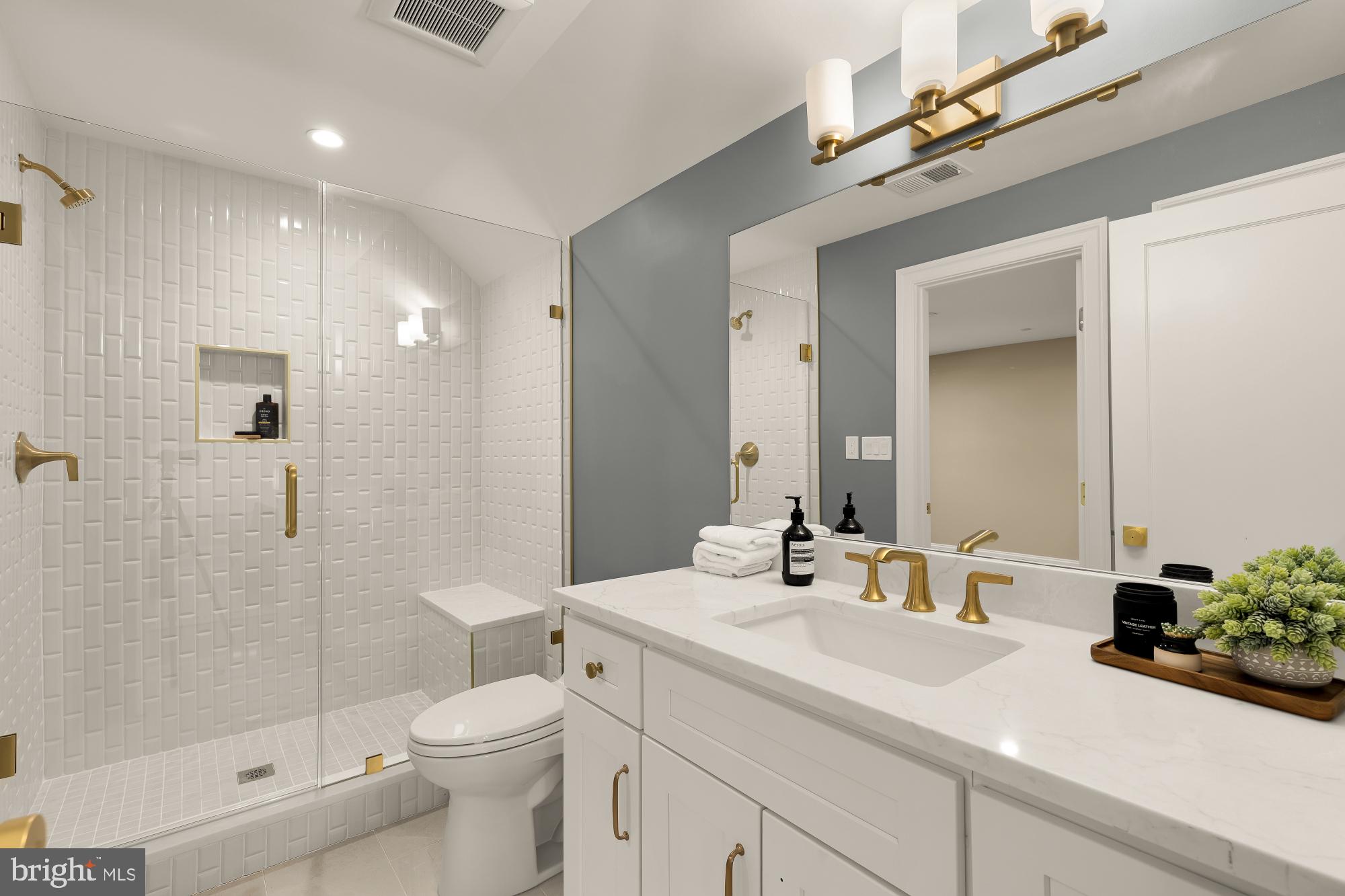 2733 Chesapeake Street Northwest Washington, DC 20008 - Photo 71 of 97