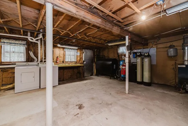 $799,000 | 150 Quanapoag Road, Freetown, MA 02717