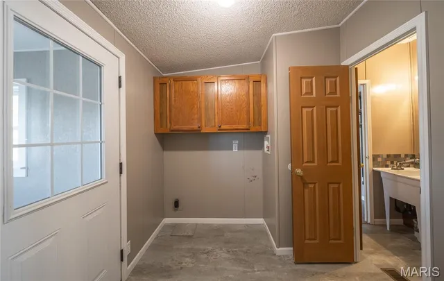 $320,000 | 31285 County Road 6190, Edgar Springs, MO 65462