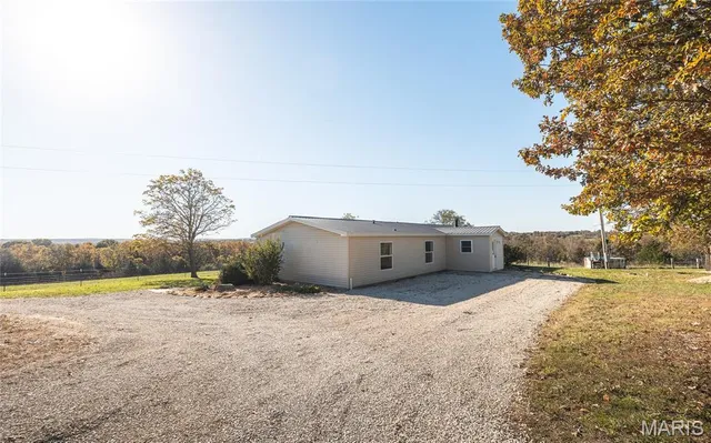 $320,000 | 31285 County Road 6190, Edgar Springs, MO 65462