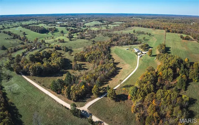 $320,000 | 31285 County Road 6190, Edgar Springs, MO 65462