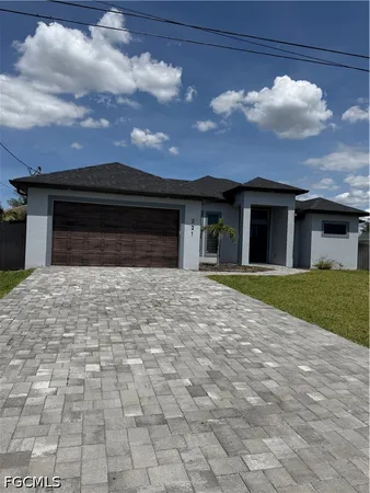 $2,600 | 221 Southwest 25th Avenue, Cape Coral, FL 33991