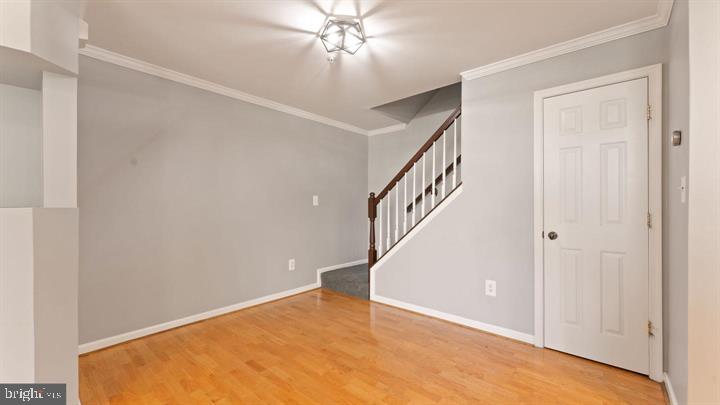 1918 Crescent Park Drive Reston, VA 20190 - Photo 8 of 33 Bright and inviting entryway space.