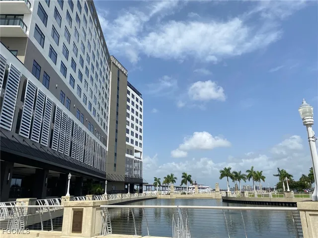 a picture of city view