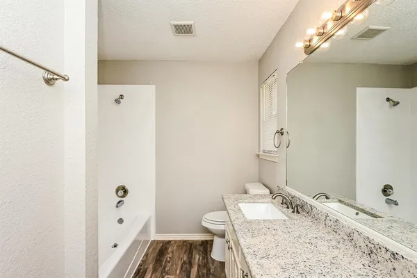 $2,200 | 5 Hastings Court, Mansfield, TX 76063