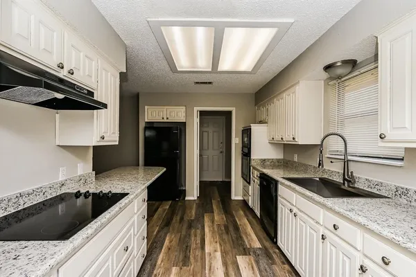 $2,200 | 5 Hastings Court, Mansfield, TX 76063