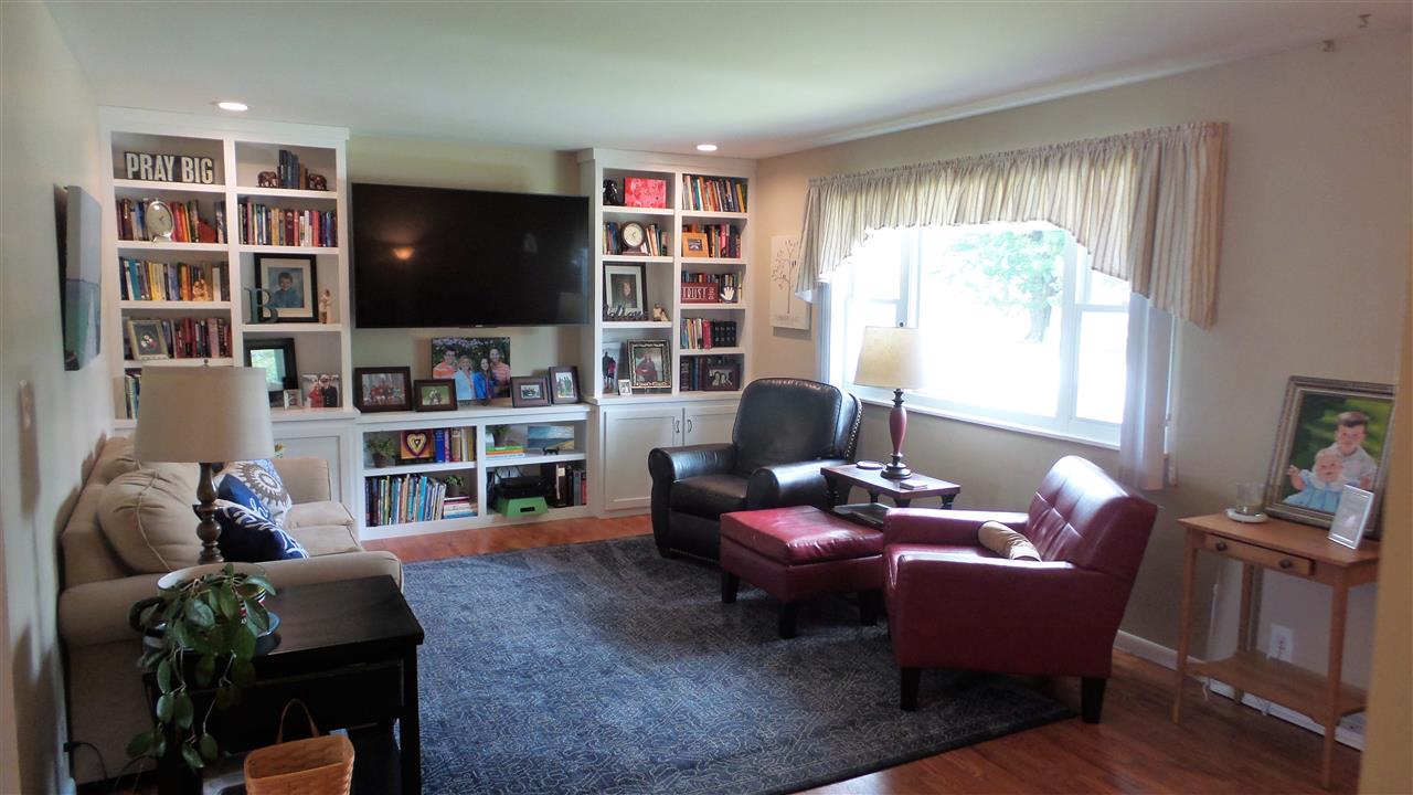 1202 Northeast 3rd Street Washington, IN 47501 - Photo 2 of 12 Gallery Image 2
