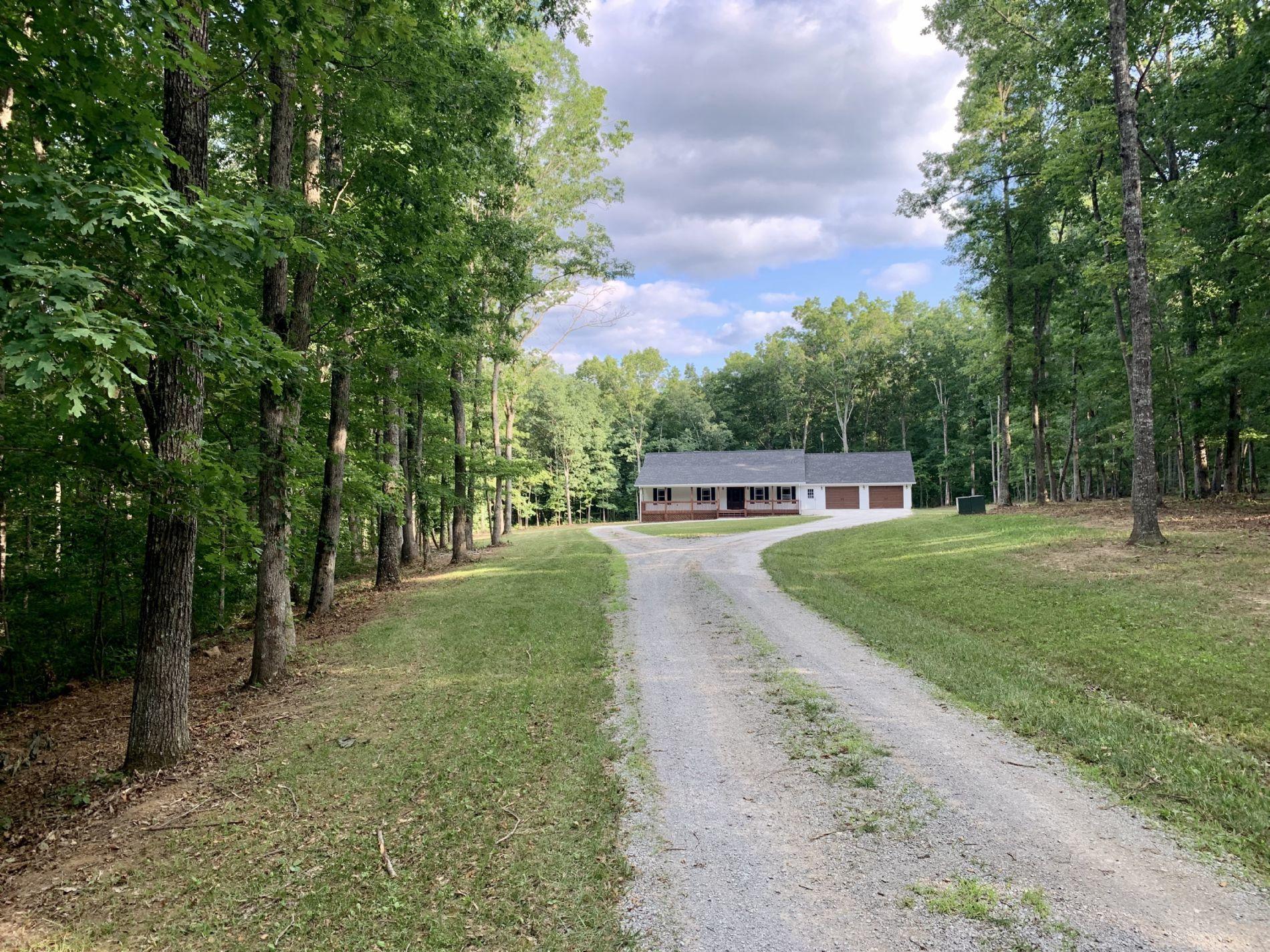 14 Button Road Crossville, TN 38571 - Photo 2 of 29 2