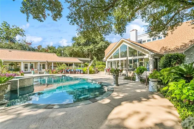 $898,000 | 43 Shadow Lane, Destrehan, LA 70047