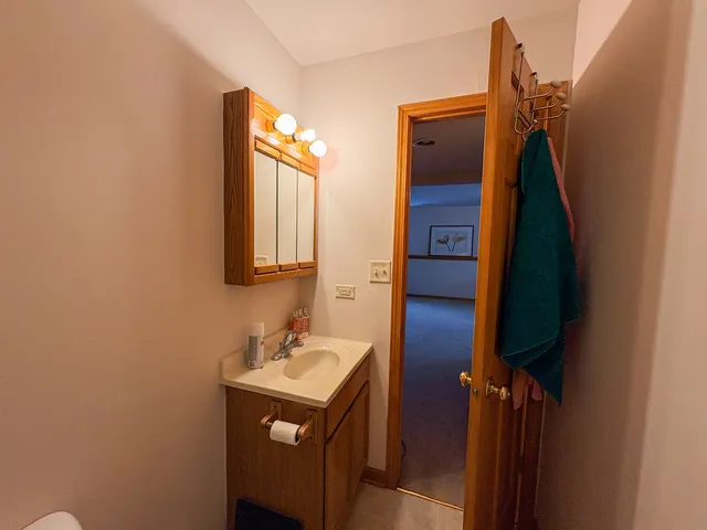 $345,000 | 424 North Aspen Drive, Cortland, IL 60112