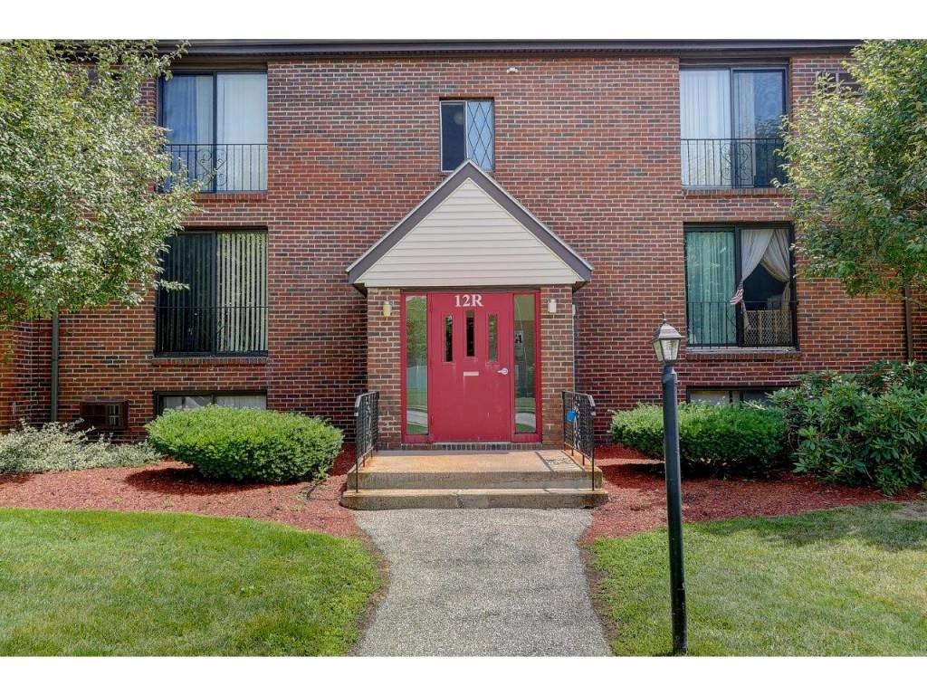 12 R English Village Road, Unit 204 Manchester, NH 03102 - Photo 19 of 20 Gallery Image 19