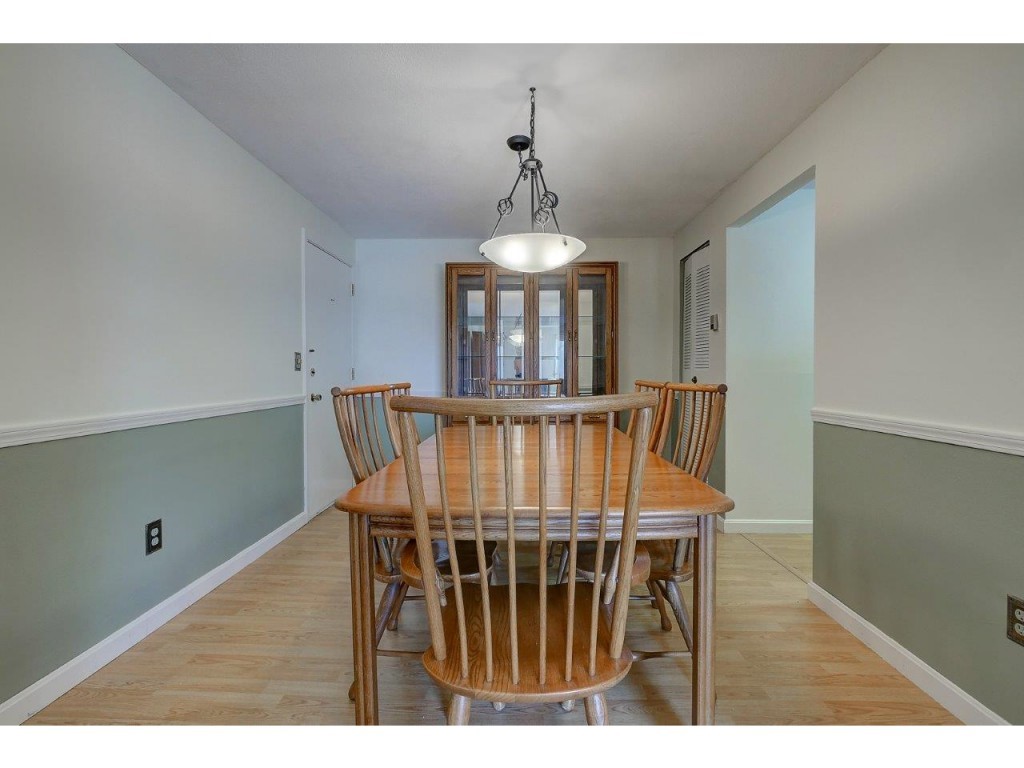 12 R English Village Road, Unit 204 Manchester, NH 03102 - Photo 5 of 20 Gallery Image 5