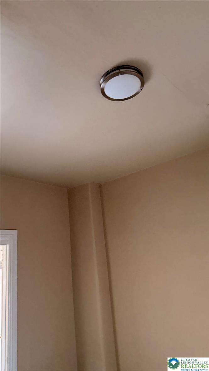 832 Chestnut Street Allentown, PA 18102 - Photo 5 of 15