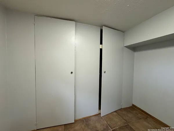 $2,000 | 119 Greenlawn Avenue, Pleasanton, TX 78064
