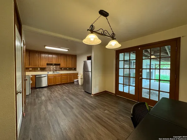 $2,000 | 119 Greenlawn Avenue, Pleasanton, TX 78064