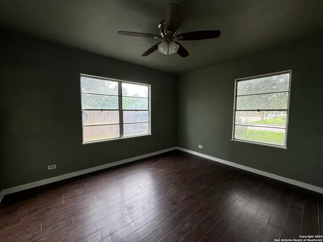 $2,000 | 119 Greenlawn Avenue, Pleasanton, TX 78064