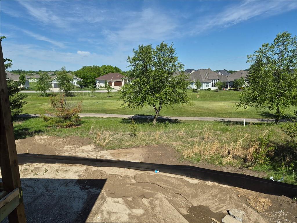 4453 Tee Box Drive Basehor, KS 66007 - Photo 11 of 69