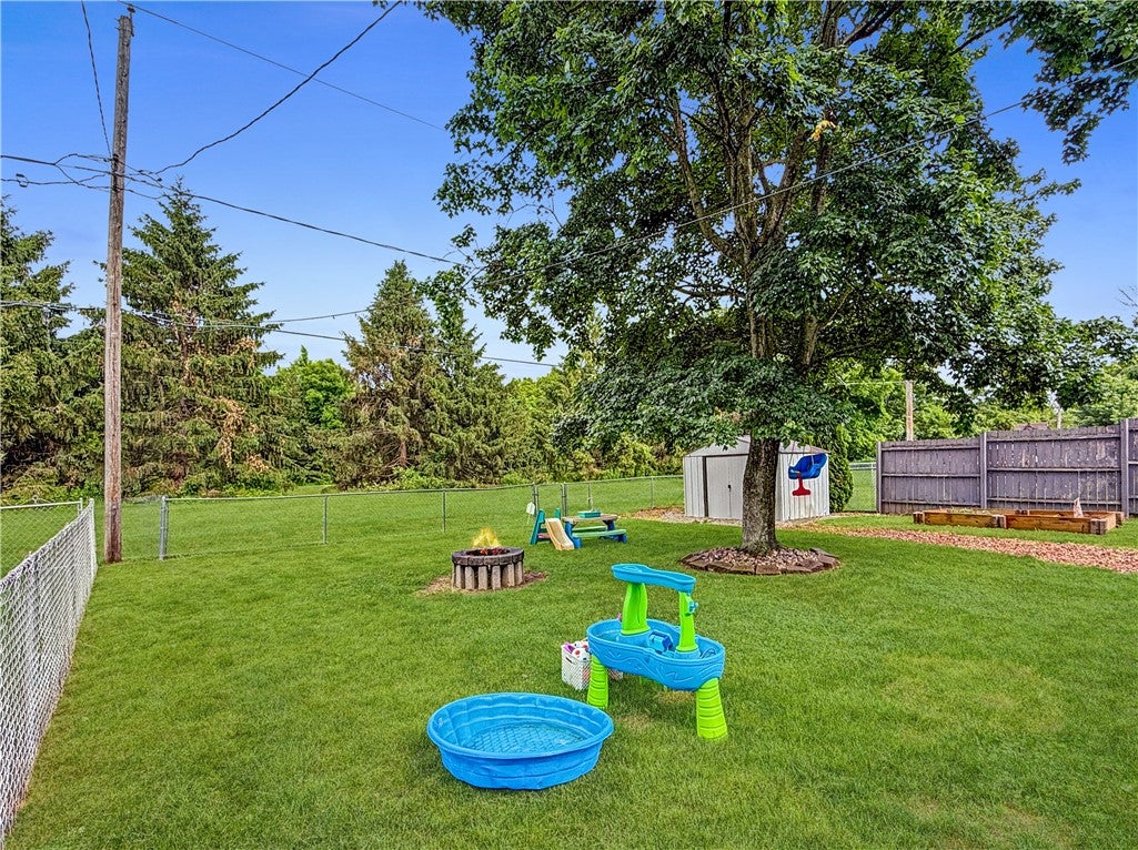 2136 North Dennis Avenue Decatur, IL 62526 - Photo 27 of 28 Gallery Image 27