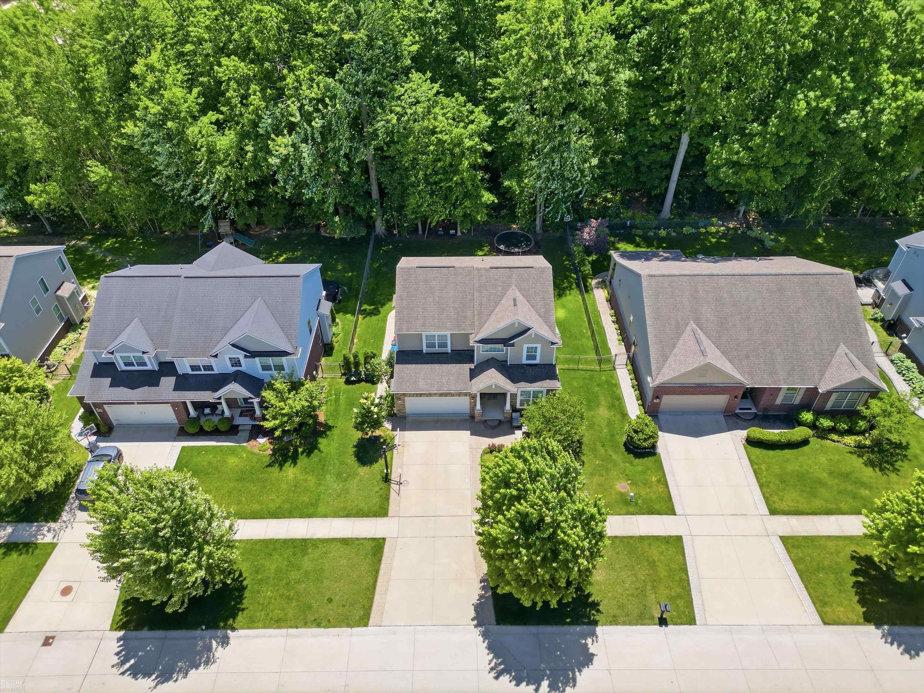 22326 Homestead Drive Macomb, MI 48044 - Photo 70 of 75