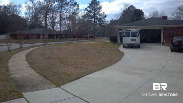 4148 Spring Valley Drive South Mobile, AL 36693 - Photo 4 of 31