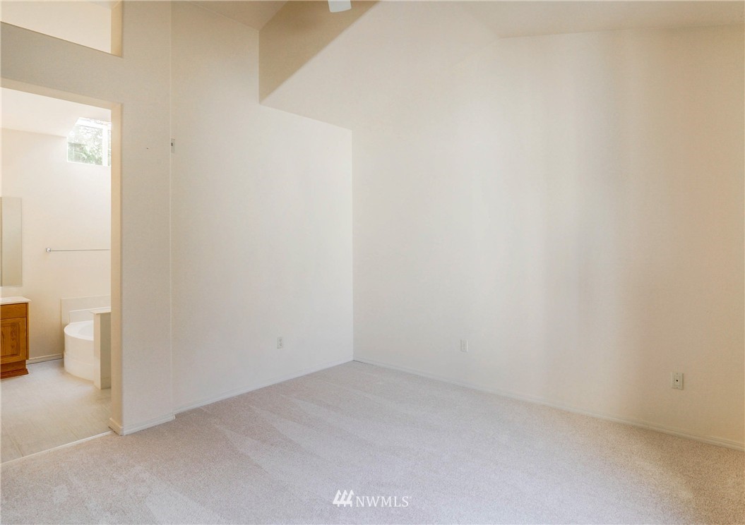 668 Chelan Place Northeast Renton, WA 98059 - Photo 13 of 25