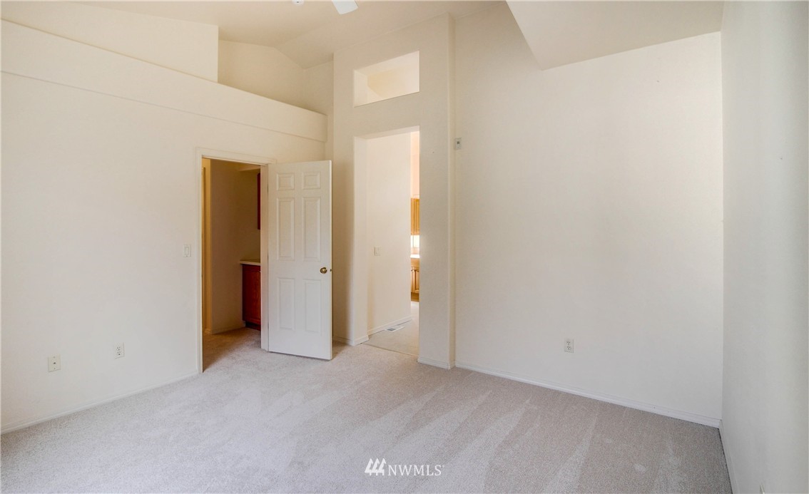 668 Chelan Place Northeast Renton, WA 98059 - Photo 14 of 25