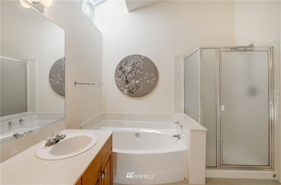 668 Chelan Place Northeast Renton, WA 98059 - Photo 17 of 25