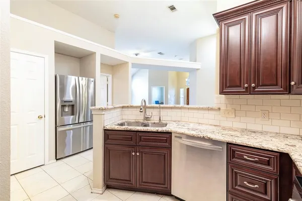 $2,400 | 6912 Harvey Lane, Plano, TX 75023