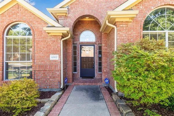 $2,400 | 6912 Harvey Lane, Plano, TX 75023